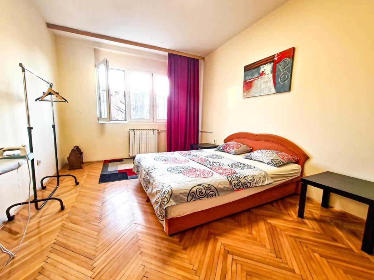 Central Apartments Skopje Eksteriør bilde